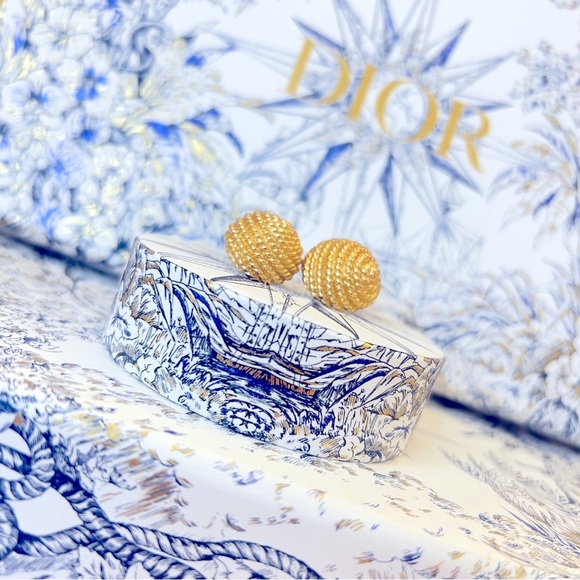 DIOR “Golden Pollen” Gold Plated Pierced Earrings Jewelry by Christian Dior - Picture 3 of 14